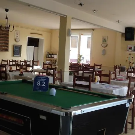 Les Combrailles Hotel Saint-Maurice-près-Pionsat